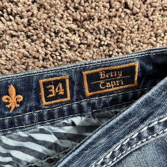 Rock Revival Betty Capri Jeans Womens 34 Blue Denim Contrast Stitch Embroidered - Picture 5 of 9